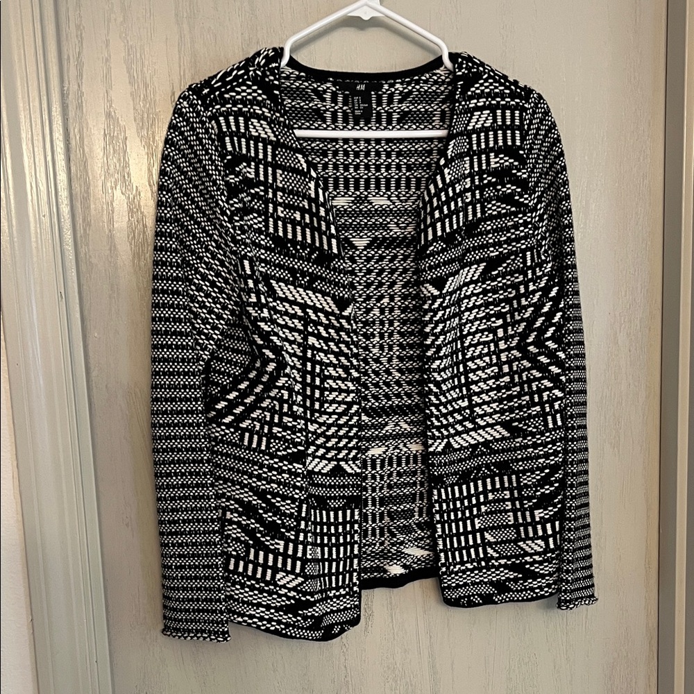 100% Cotton | Black & White Patterned Open-Front Women's Sweater